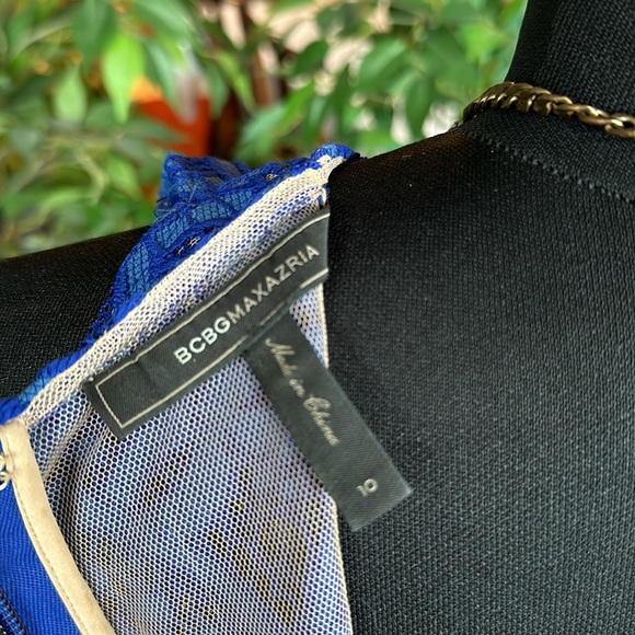BCBG MaxAzria Blue Lace Jillyan Cocktail Dress Fits like a Size 4 or XS - Small - Picture 9 of 12